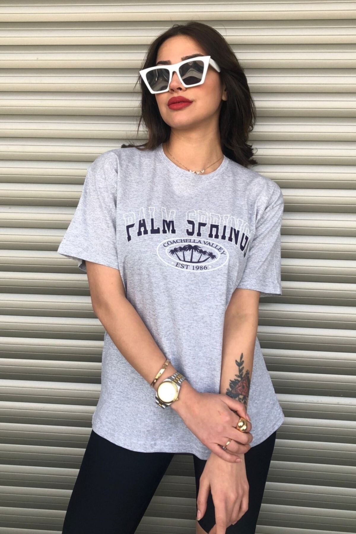 MODAGEN Kadın Gri Palm Spring Oversize T-shirt