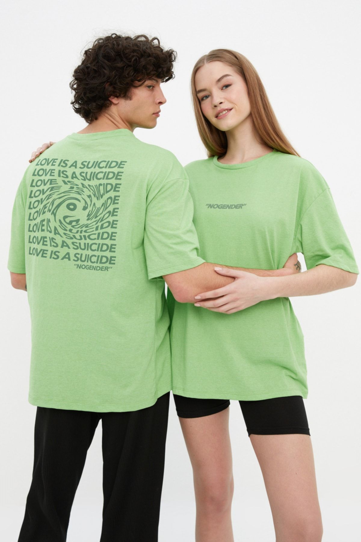 TRENDYOL MAN Yeşil Unisex Relaxed/Rahat Kesim Kısa Kollu Yazı Baskılı %100 Pamuk T-Shirt