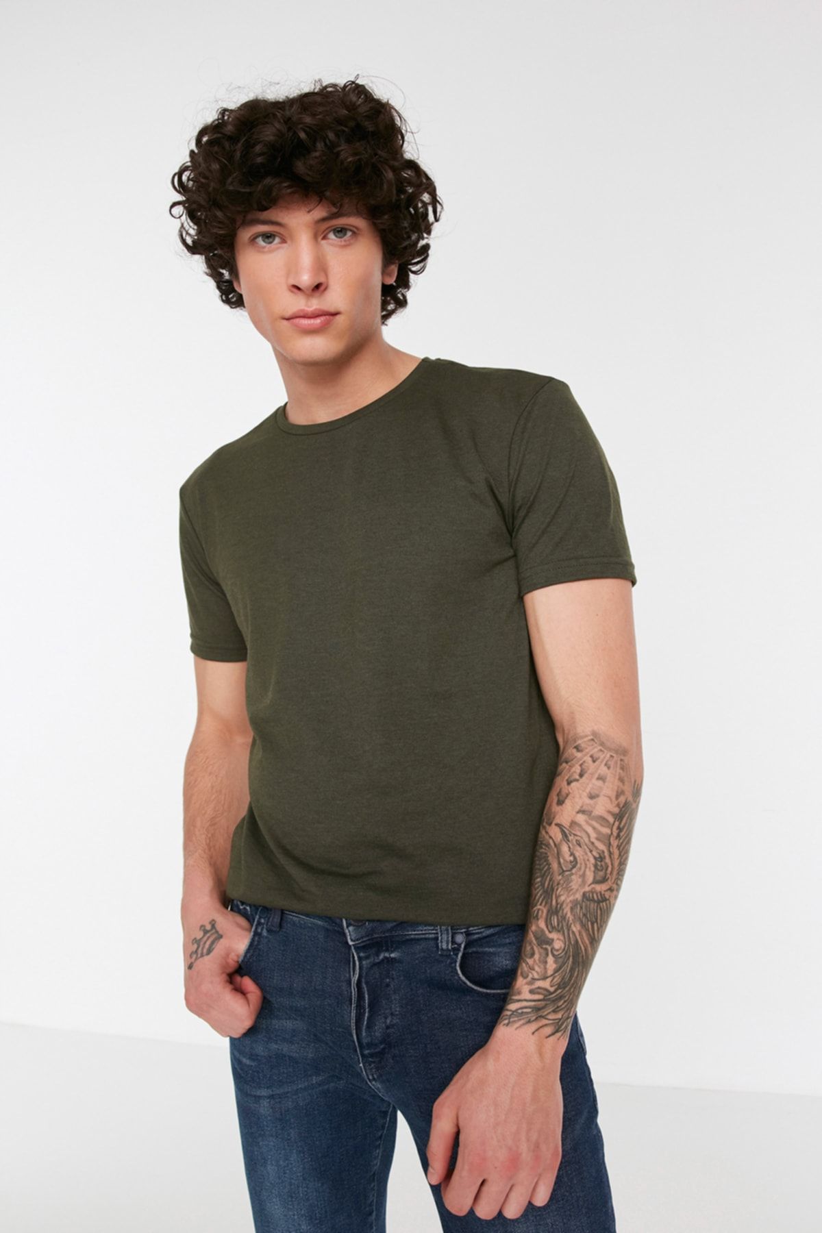 TRENDYOL MAN Haki  Basic Regular/Normal Kesim Bisiklet Yaka Kısa Kollu T-Shirt TMNSS22TS0271