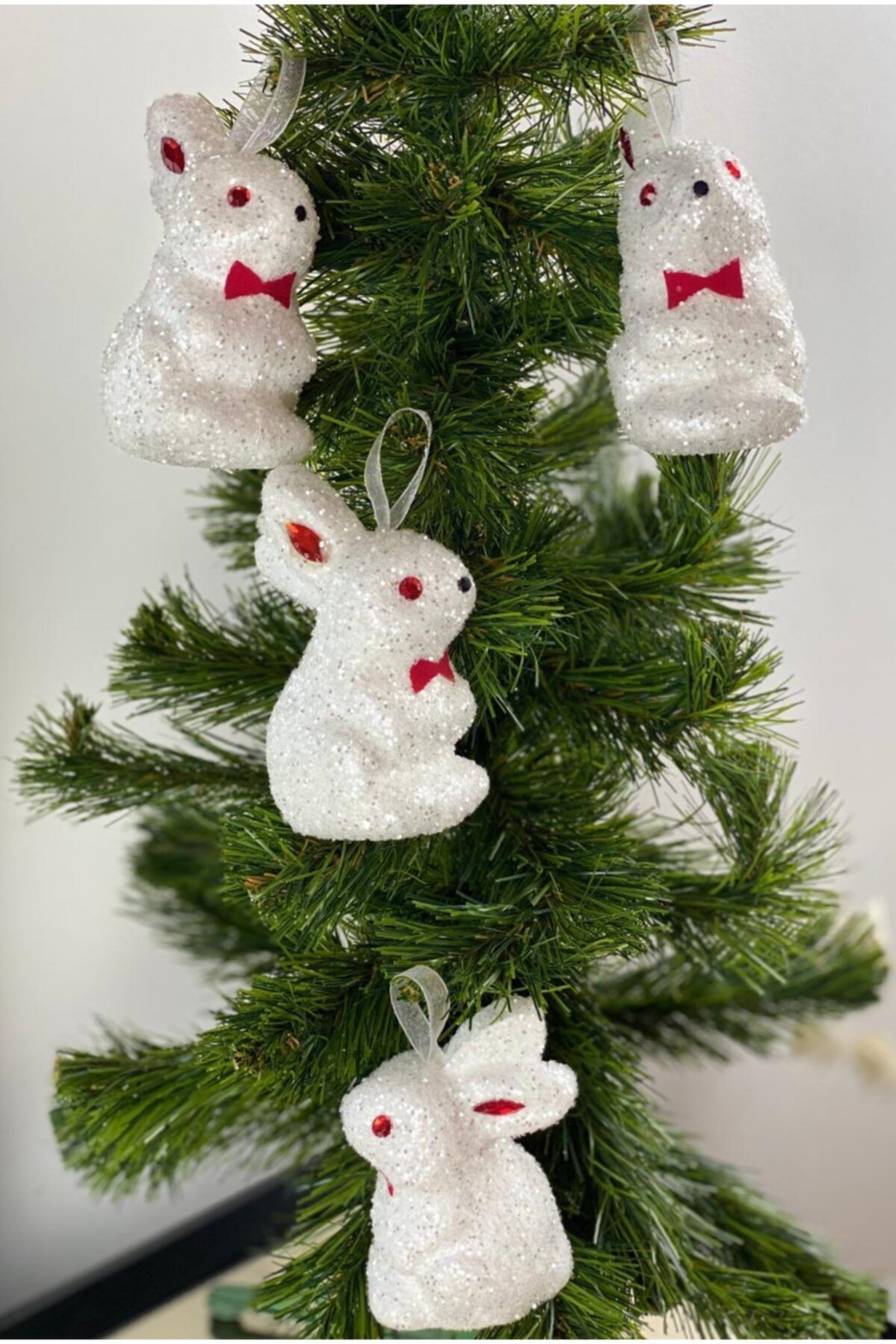 QUEEN AKSESUAR Yeni Yıl Yılbaşı Özel Sevimli Karlı Simli Taşlı Tavşan Yılbaşı Ağacı Süsü 2 li Set
