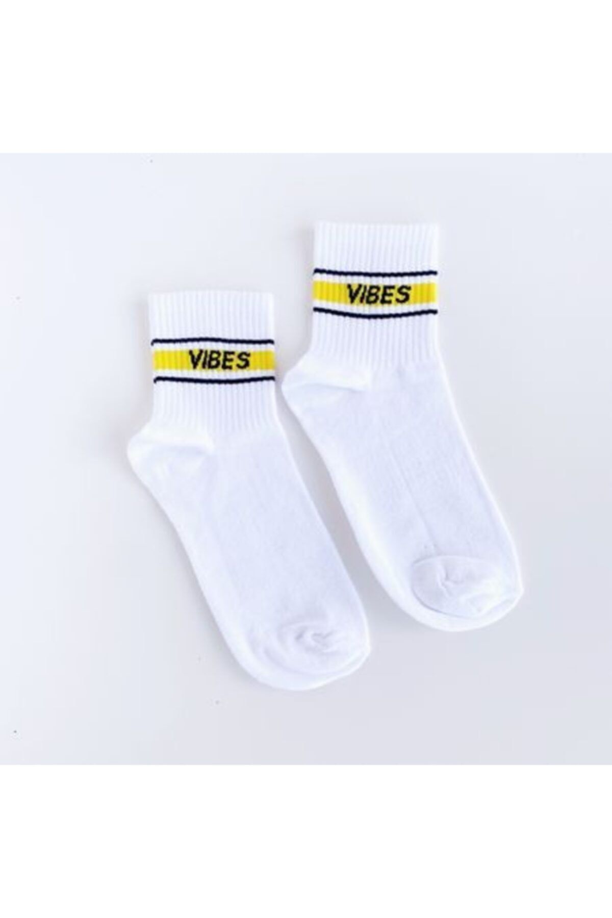 Bikutumutluluk Hediyelik - N466 - Vıbes Sarı Şeritli Beyaz Soket Çorap