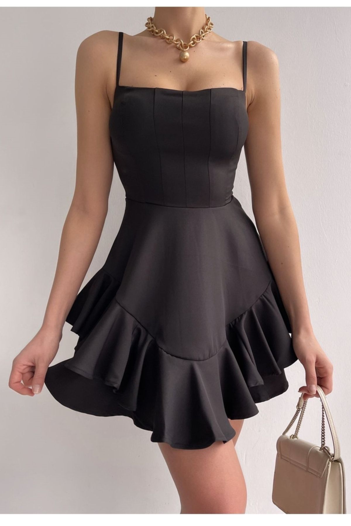 lovebox Ayarlanabilir Ince Askılı Eteği Kat Detaylı Siyah Abiye Elbise & Siyah Mezuniyet Elbisesi 102
