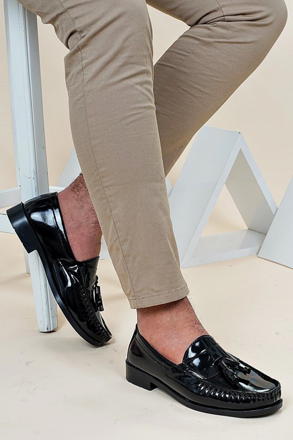 The Hope Shoes Corcik Siyah Rugan Püsküllü Klasik Erkek Kundura Ayakkabı