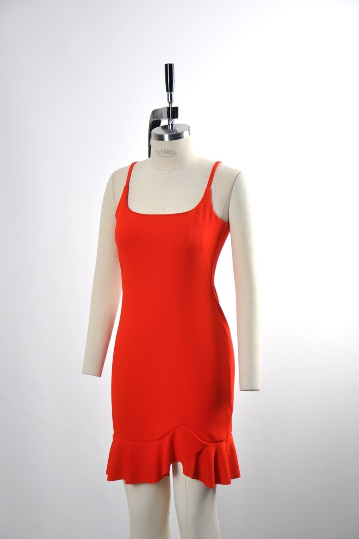 Secret Passion Lingerie Esnek Krep Kumaş Ince Askılı Etek Ucu Volan Detaylı Kırmızı Mini Elbise Gece Elbisesi