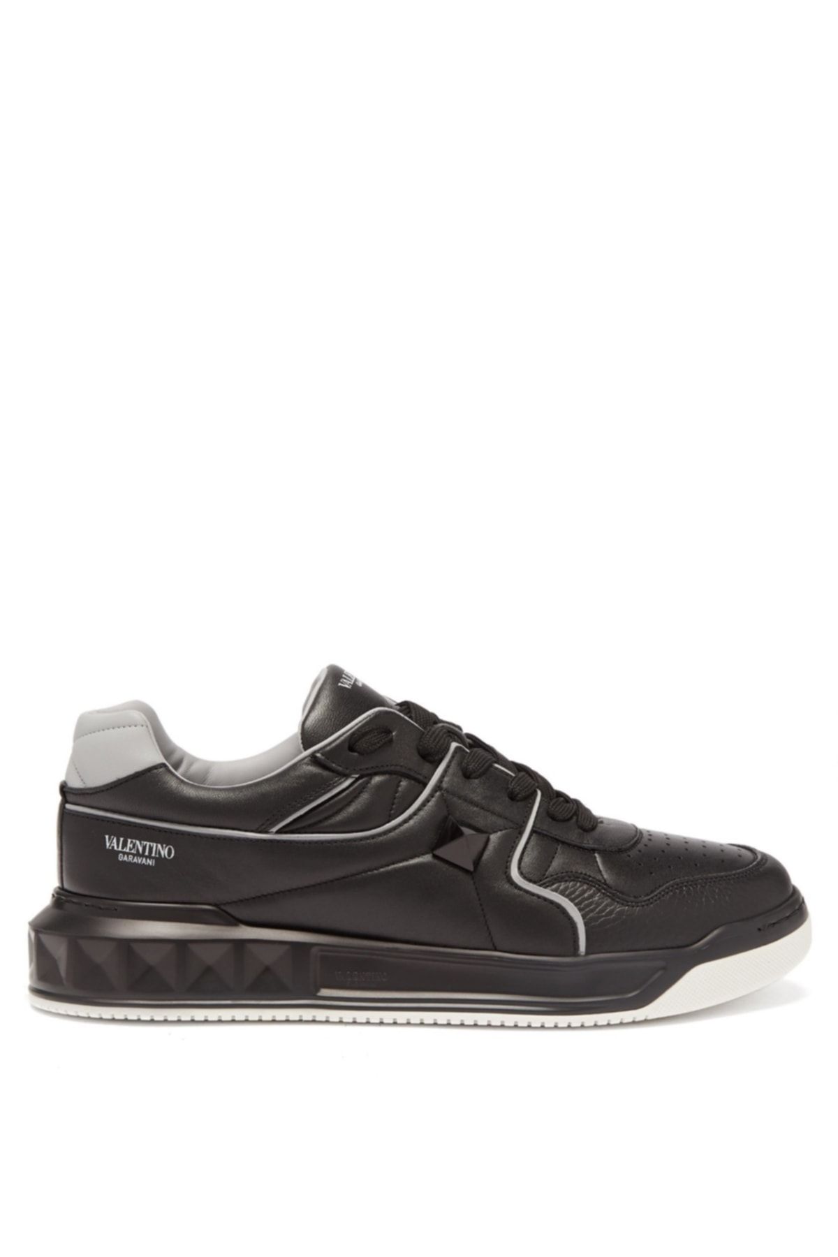 Valentino Garavani One Stud Low-top Sneakers