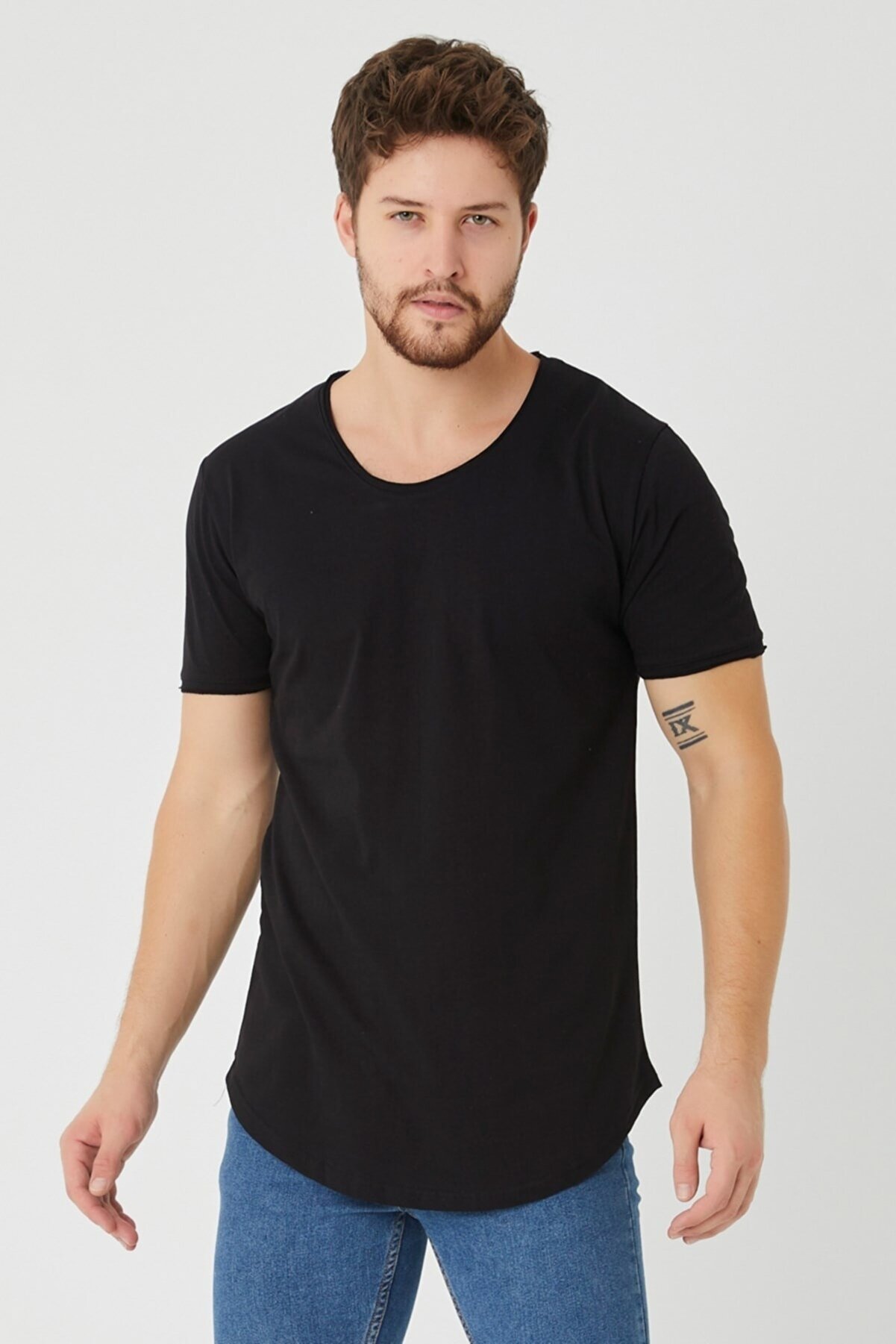 Tarz Cool Erkek Siyah Pis Yaka Salaş T-shirt