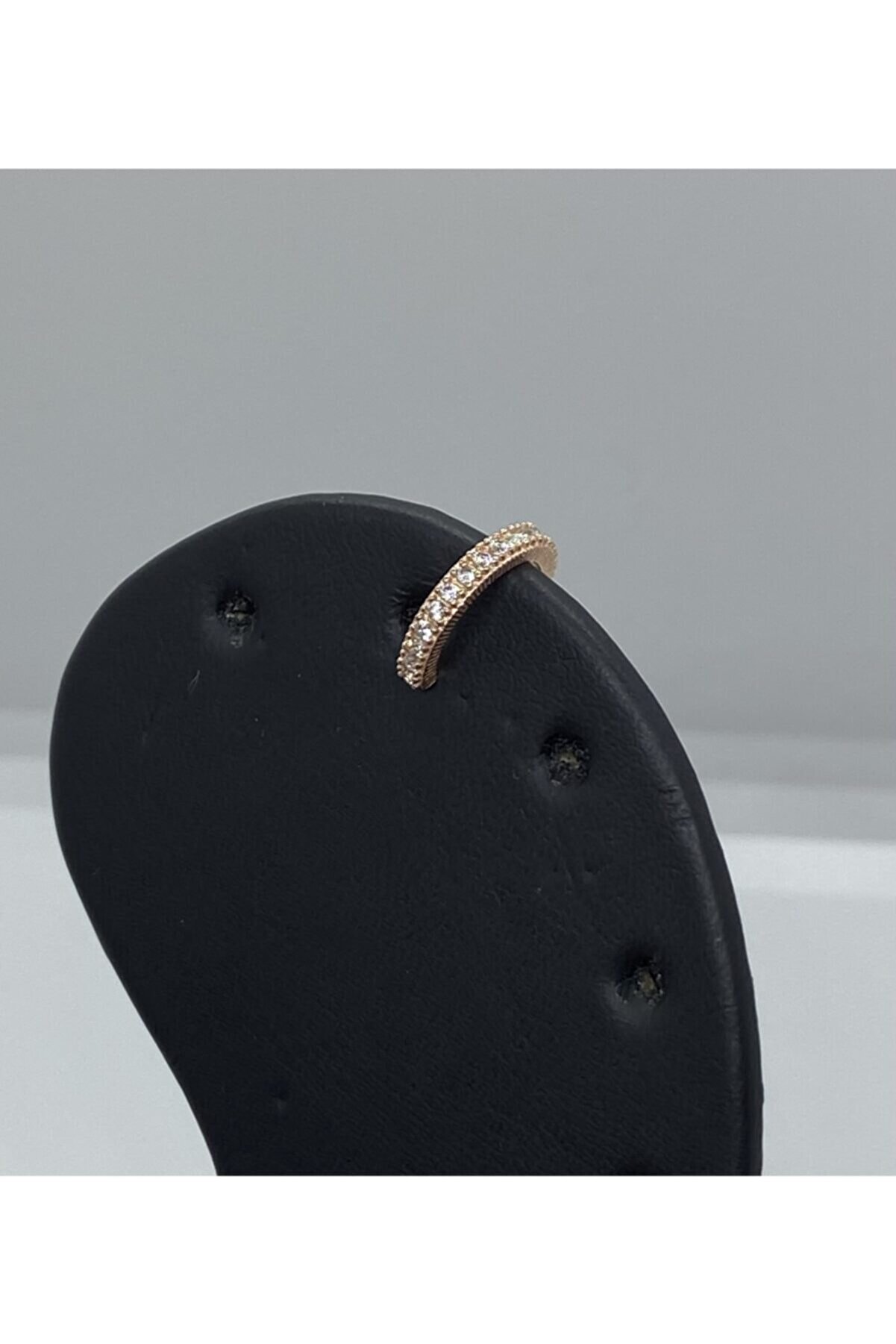 Gülüş Gümüş Kadın Rose Tek Sıra Zirkon Taşlı Kıkırdak Küpe