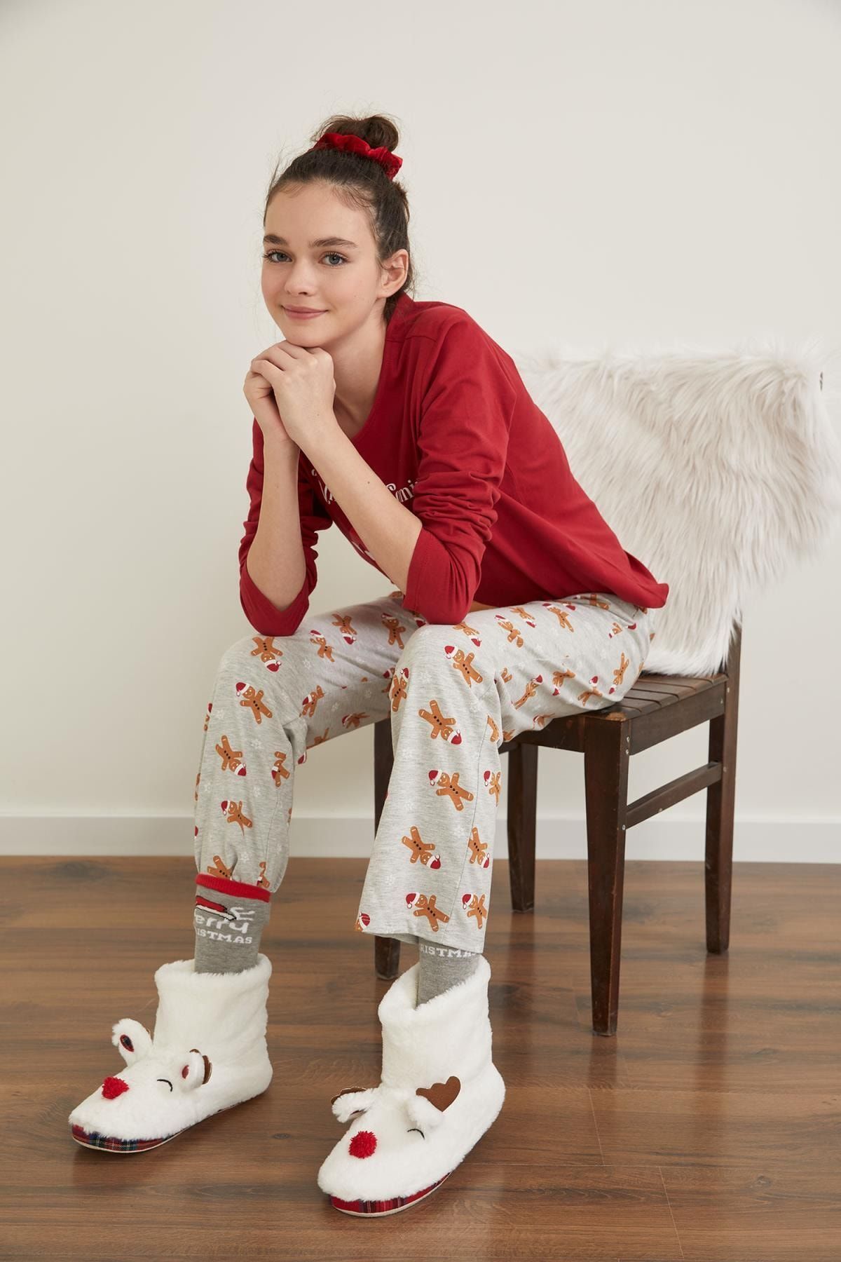 Defacto Fall In Love Regular Fit Yılbaşı Temalı Uzun Kollu Pijama Takımı