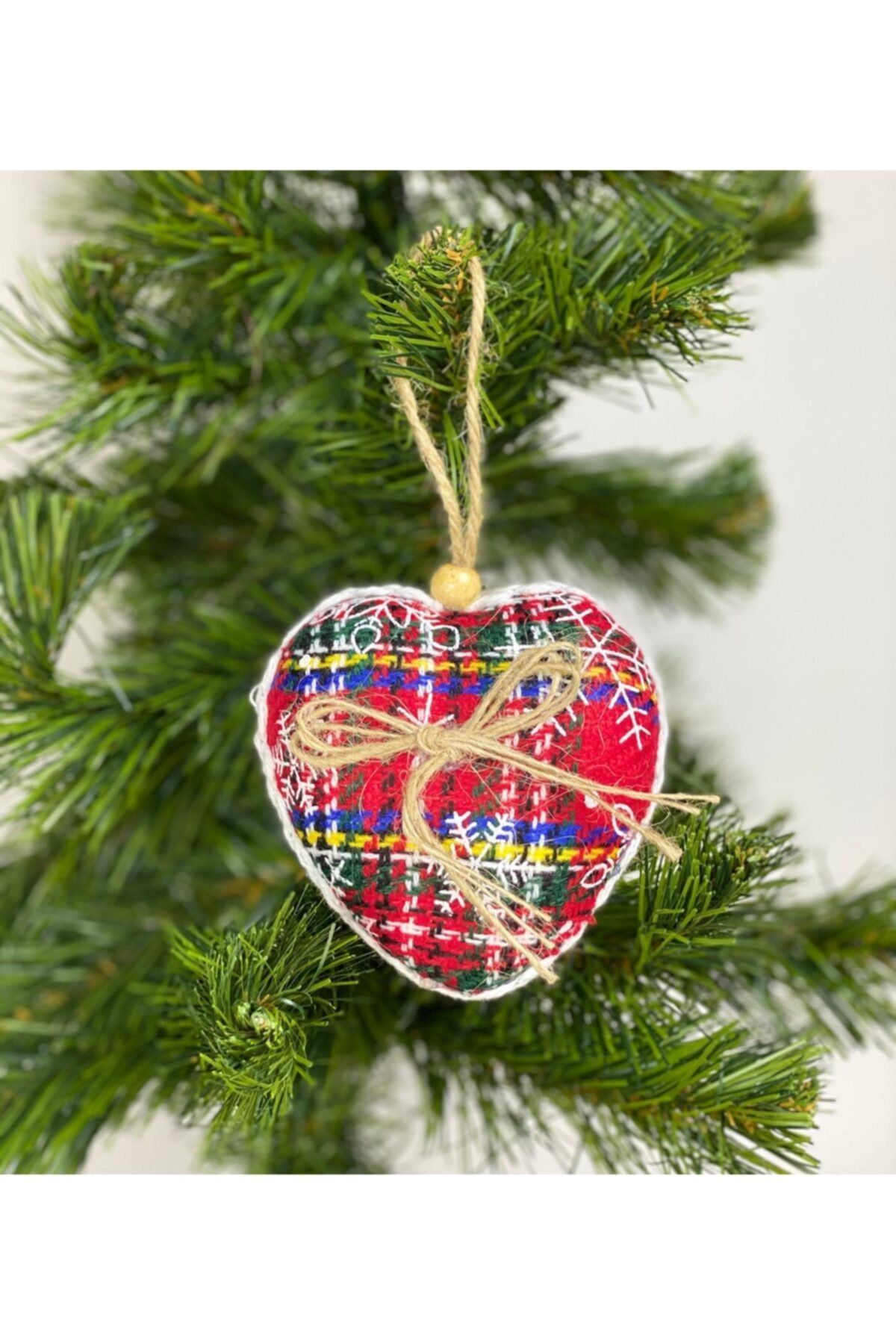 QUEEN AKSESUAR Yeni Yıl Yılbaşı Özel Lüks Koleksiyonluk Ekose Örme Kumaş Kaplı Fiyonk Kalp Çam Ağacı Süsü Tek