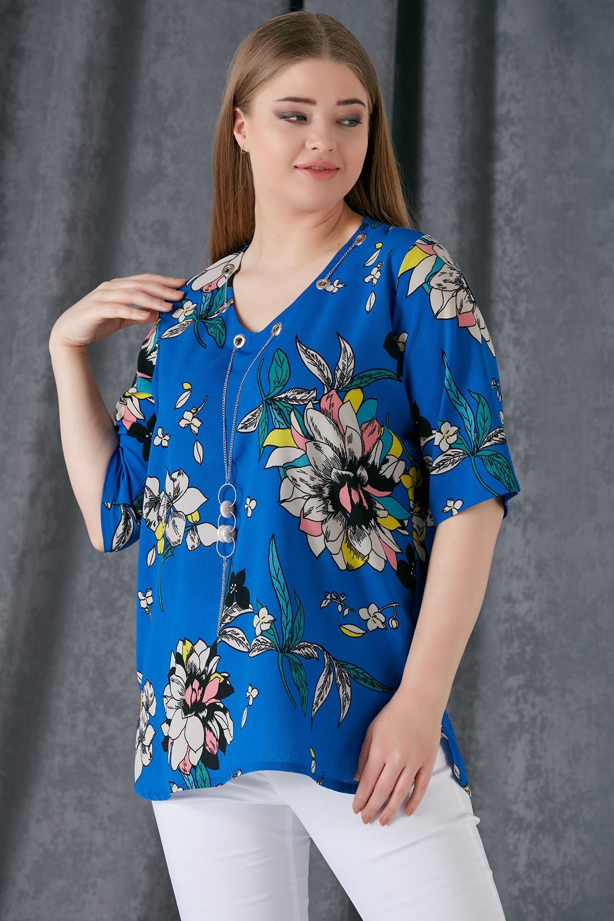 Rmg Kadın Saks Yaka Aksesuarlı Çiçek Desenli Bluz 6650Y.