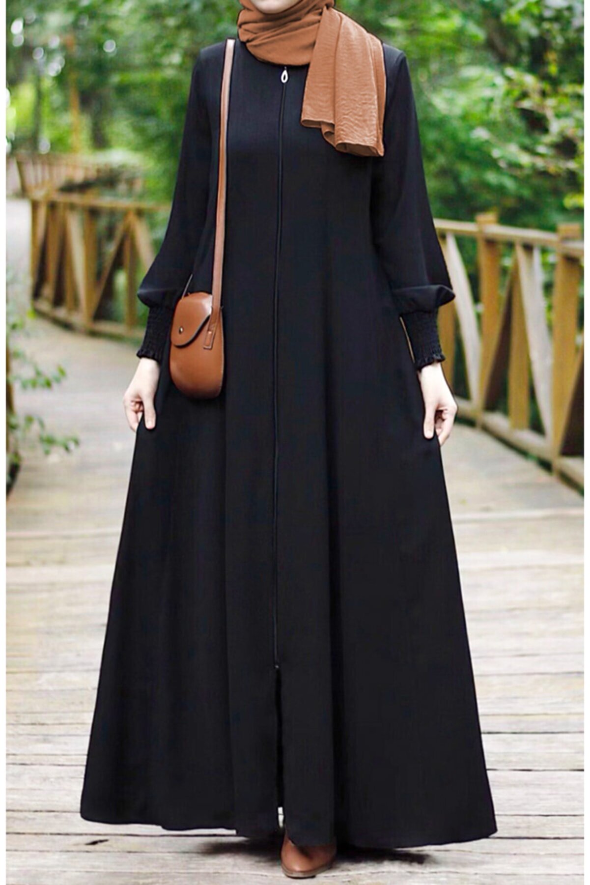 Suhneva Hüma Sultan Mevlana Kloş Ferace Siyah - Elegant ve Şıklı Ferace