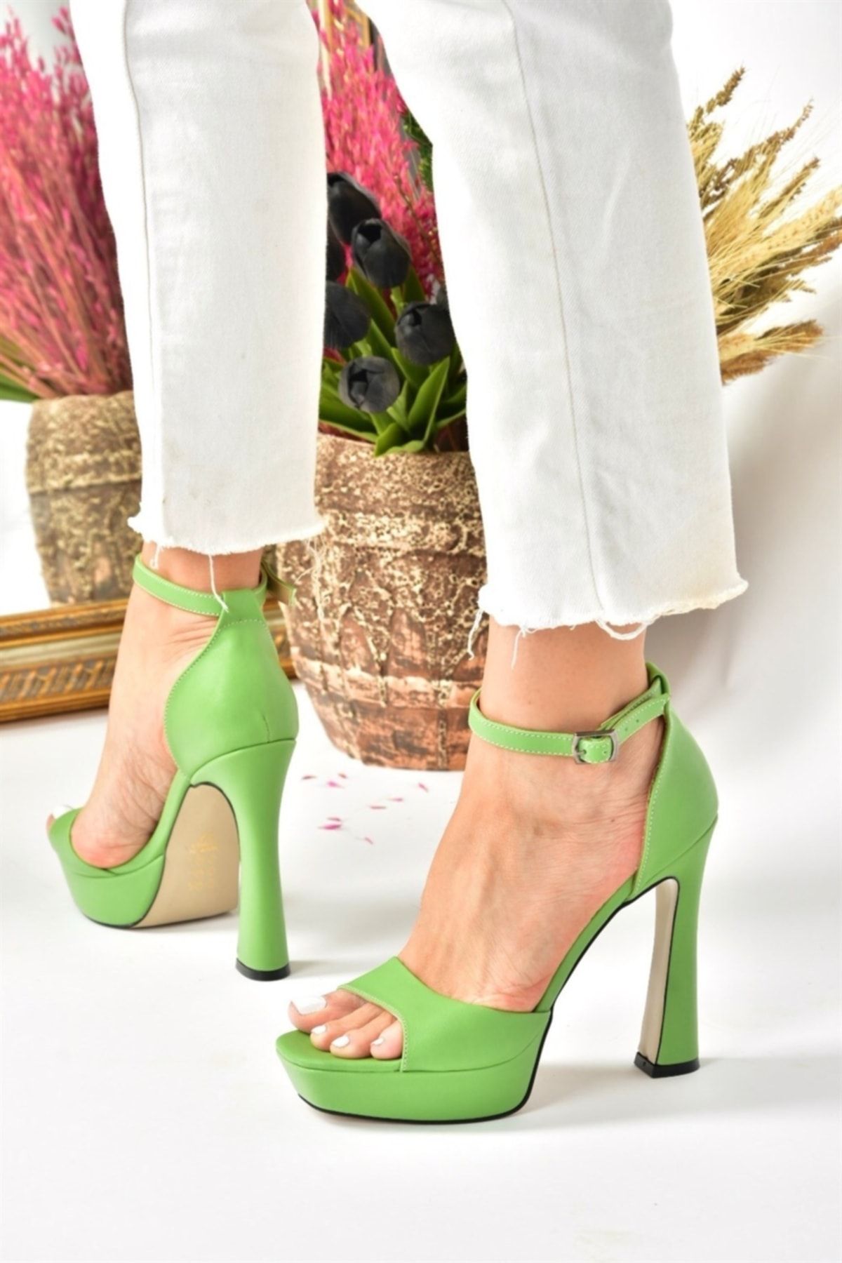 Fox Shoes Çimen Yeşili Platform Kalın Topuklu Kadın Ayakkabı K404580109
