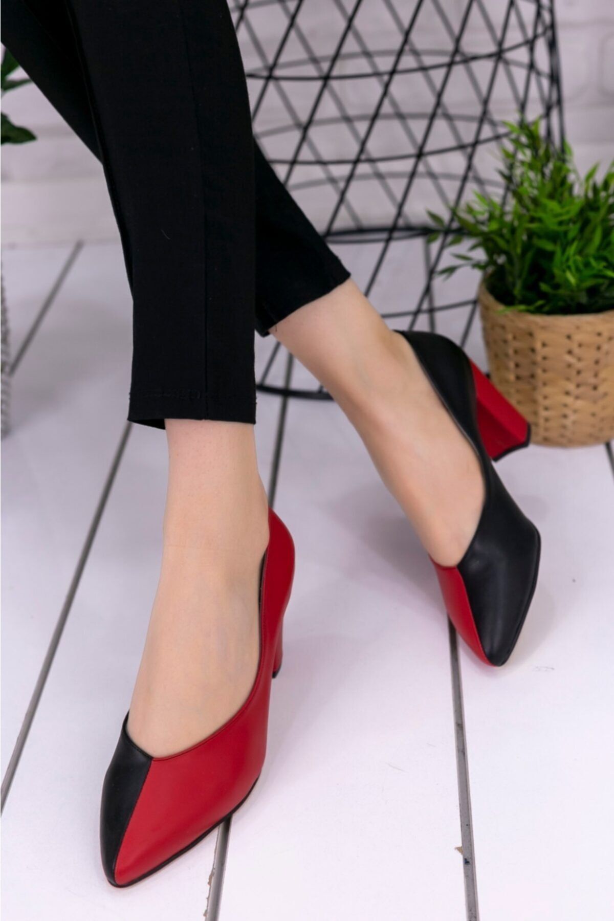Erbilden Kadın Siyah Kırmızı Wilona Cilt Topuklu Ayakkabı