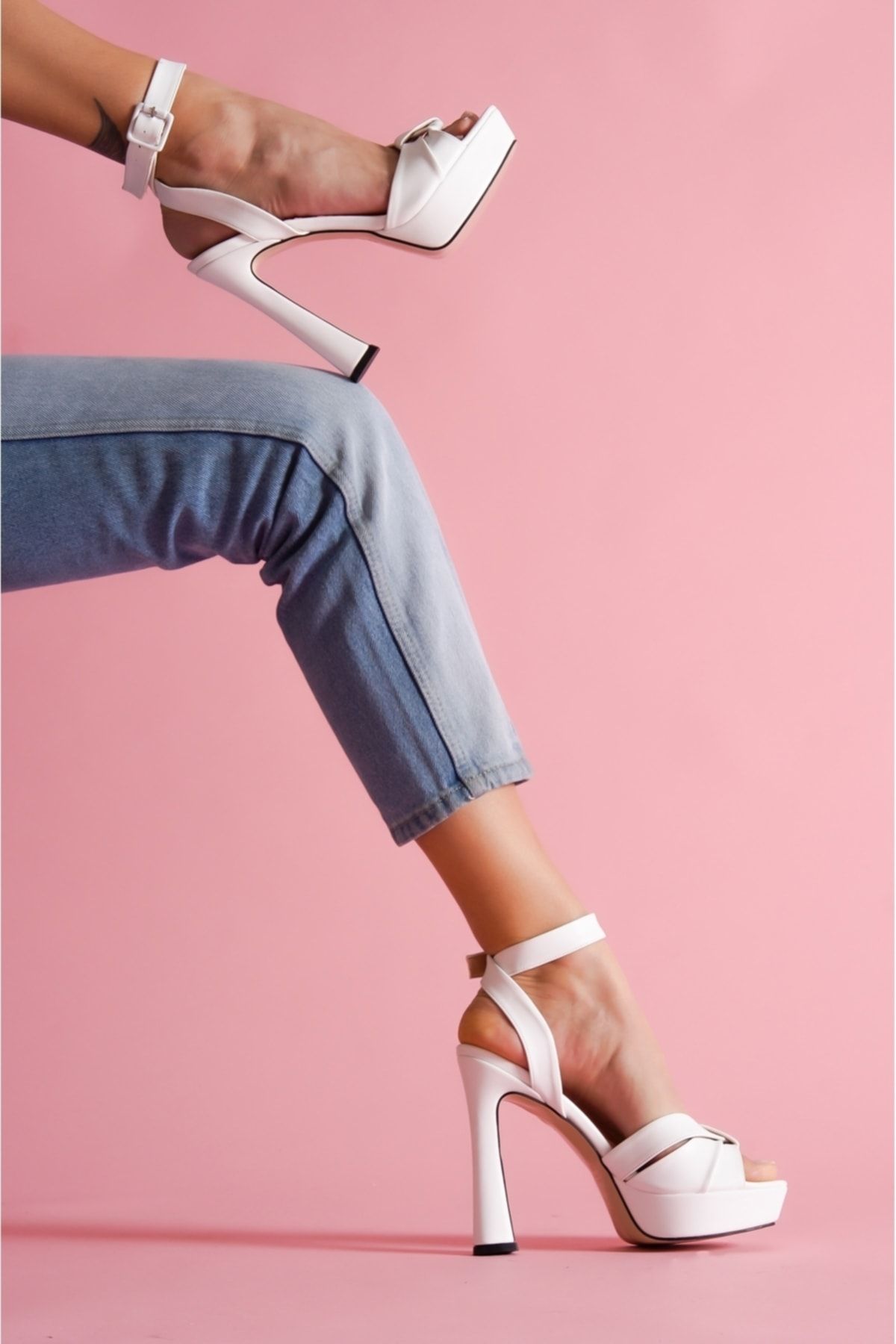 DİVOLYA Yudo Beyaz Önü Düğümlü Platform Topuklu Günlük Ayakkabı