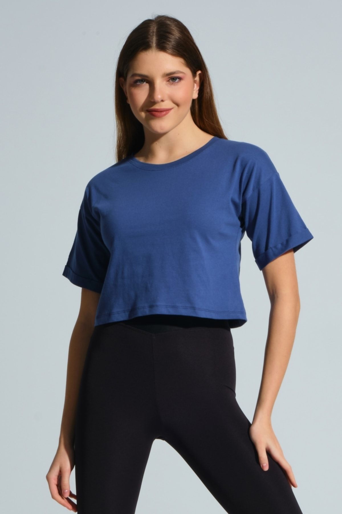 MD trend Kadın Indigo Duble Kol Bisiklet Yaka Basic Crop Salaş T-shirt