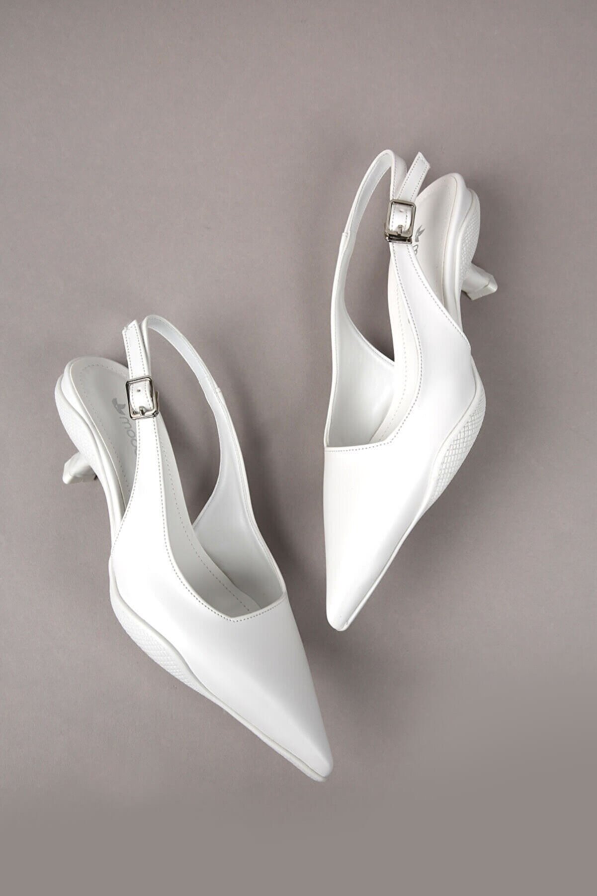 Ccway Kadın Sivri Burunlu Topuklu Ayakkabı Beyaz Cilt