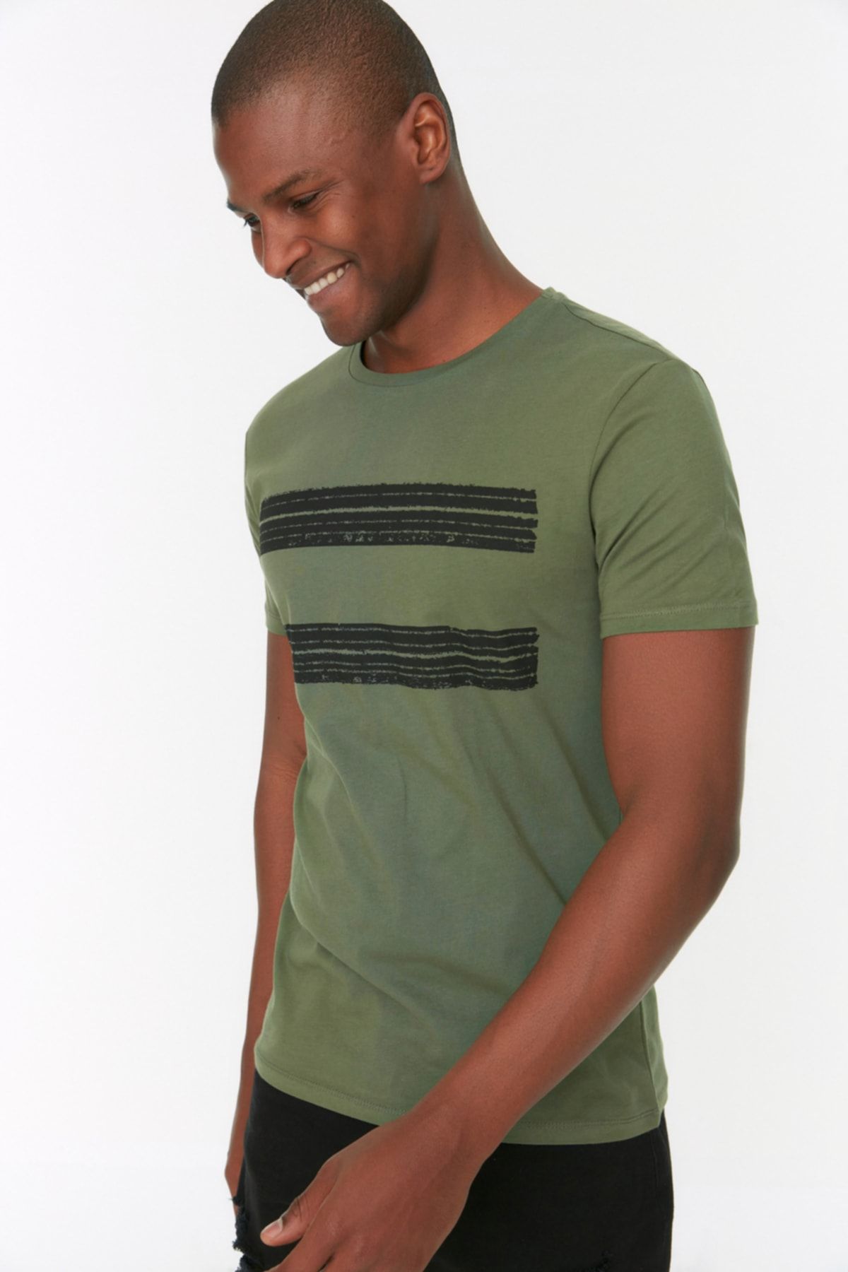TRENDYOL MAN Haki Erkek Basic Slim Fit Baskılı Kısa Kollu T-Shirt TMNSS20TS0092