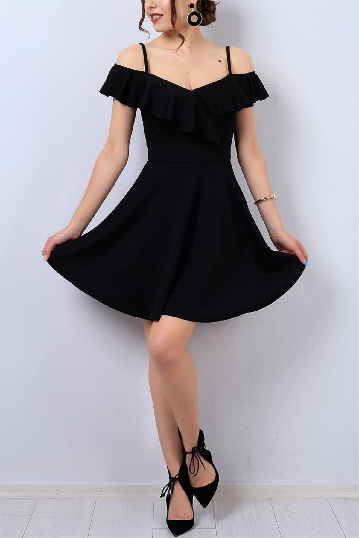 Secret Passion Lingerie Esnek Krep Kumaş Yakası Volan Detaylı Ince Askılı Kiloş Siyah Abiye Elbise Gece Elbisesi 077