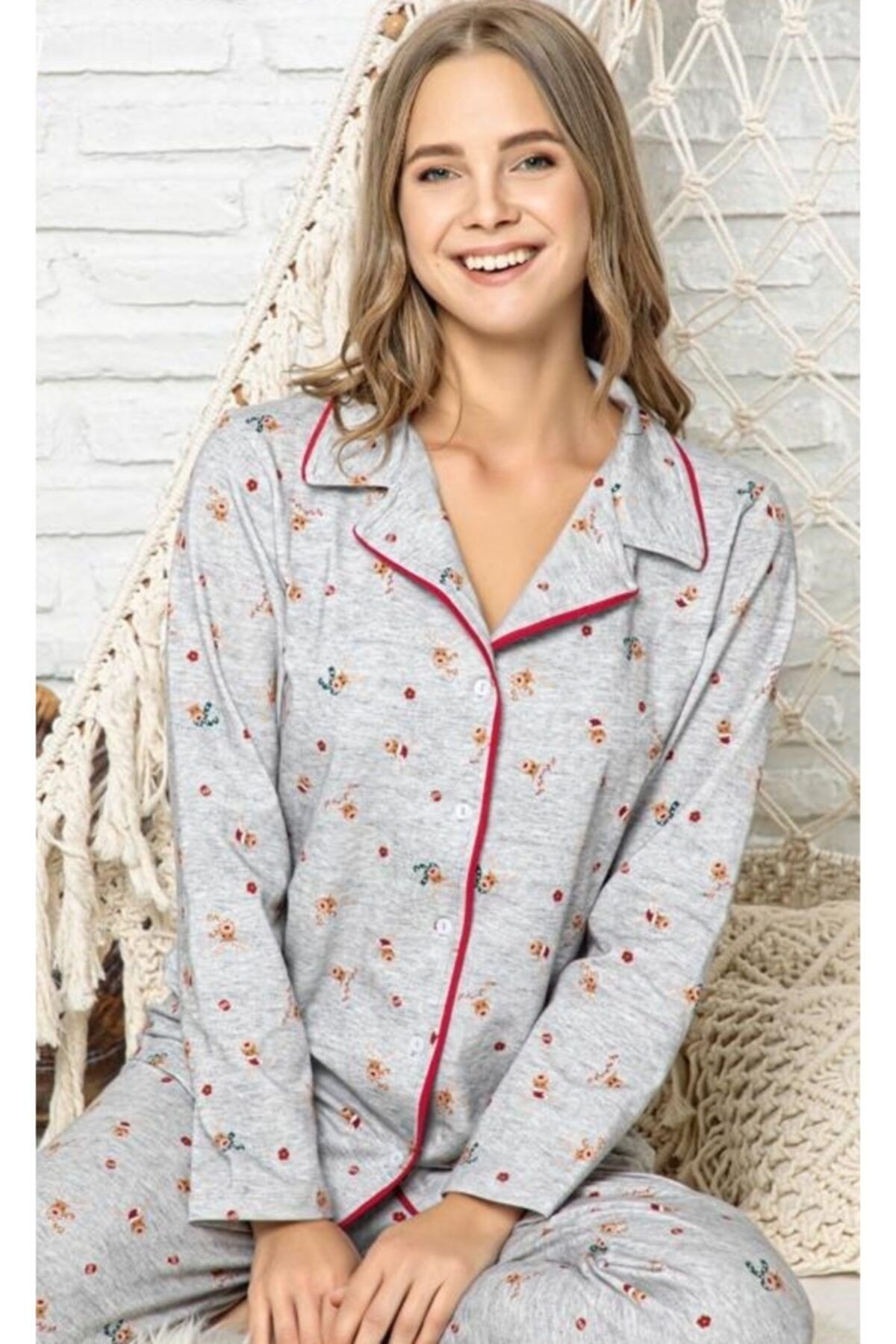 PİJAMANJERO Yeni Yıl Ren Geyikli Gri Düğmeli Pijama Takımı