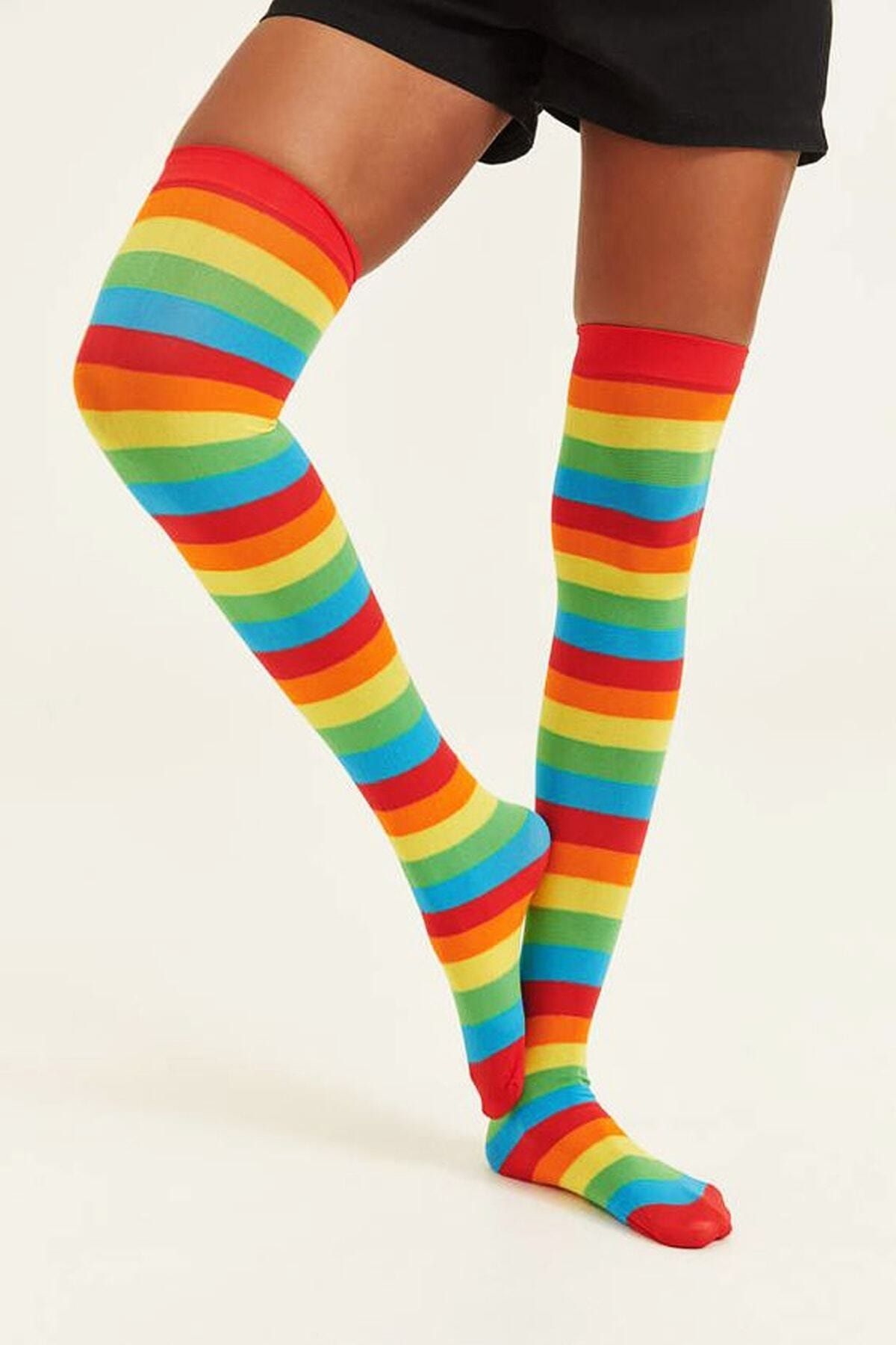 TİSTA Kadın Çok Renkli Gökkuşağı Çizgili Diz Üstü Pamuklu Çorap