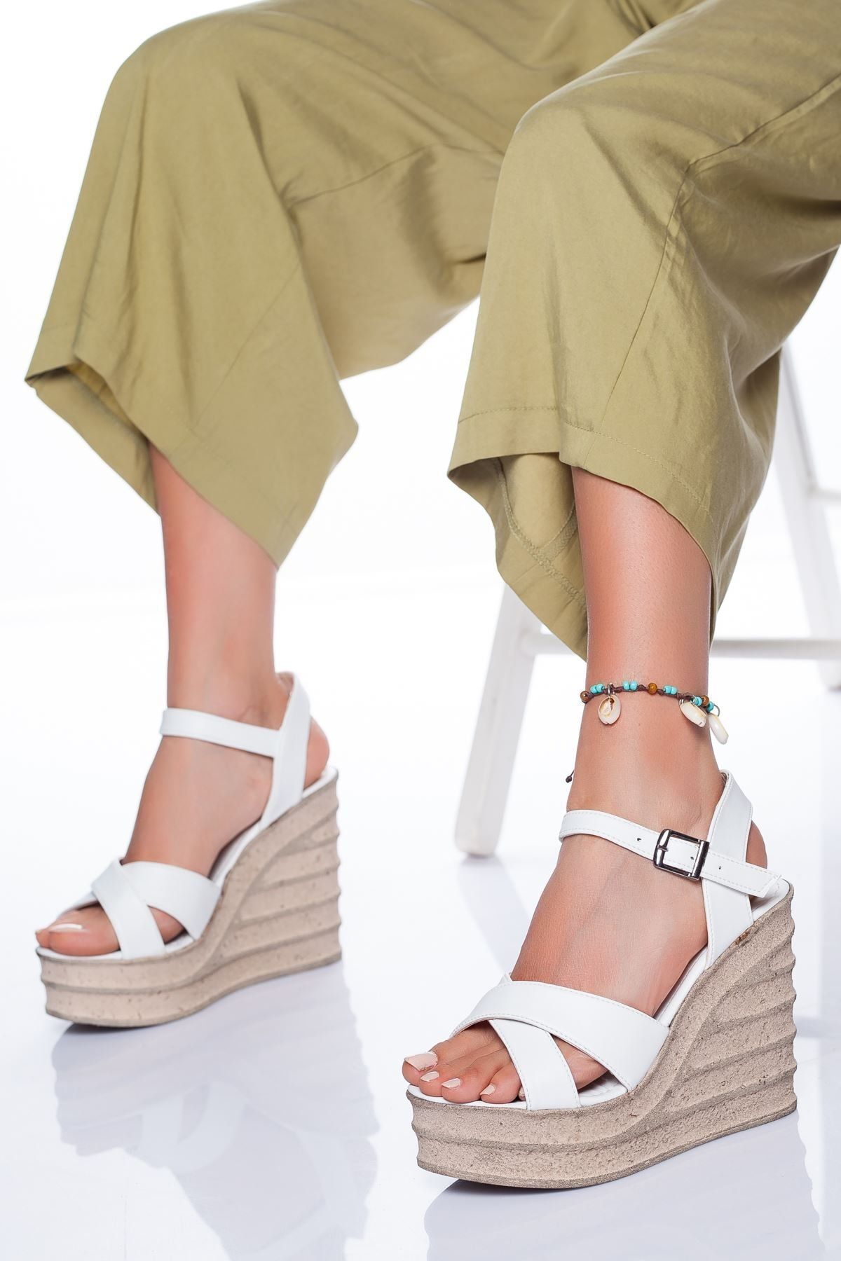 derithy Yüksek Feta Dolgu Poli Taban Comfort Çapraz Yüz Tokalı Baret Sandalet Yazlık Ayakkabı