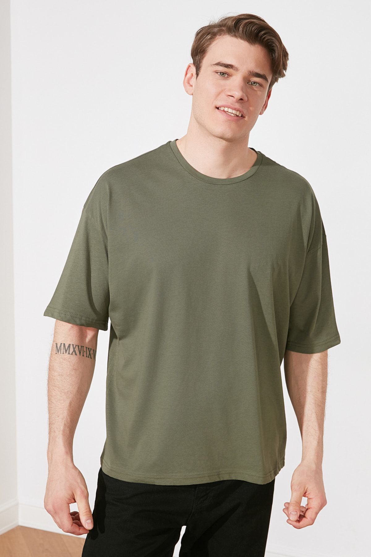 TRENDYOL MAN Haki Erkek Oversize T-Shirt TMNSS21TS3022