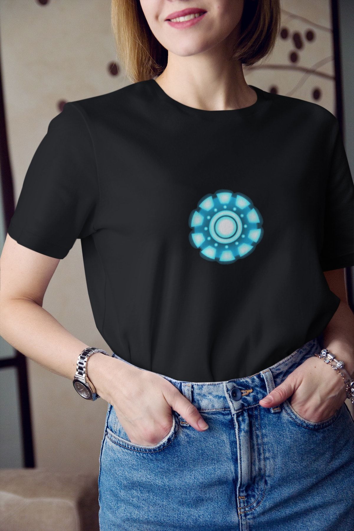 Kio Tasarım Kadın Siyah Marvel Iron Man Karakter Arc Reaktör Baskılı Tişört