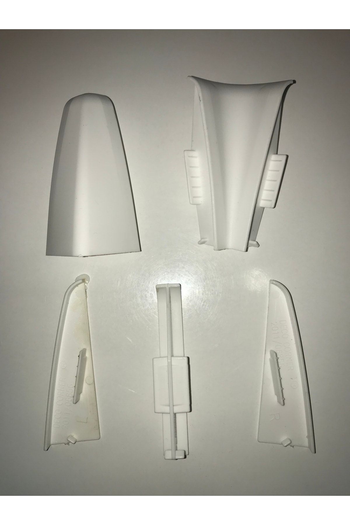 Dekorini Laminat Parke Süpürgelik Bağlantı Aparatı 8 cm Beyaz