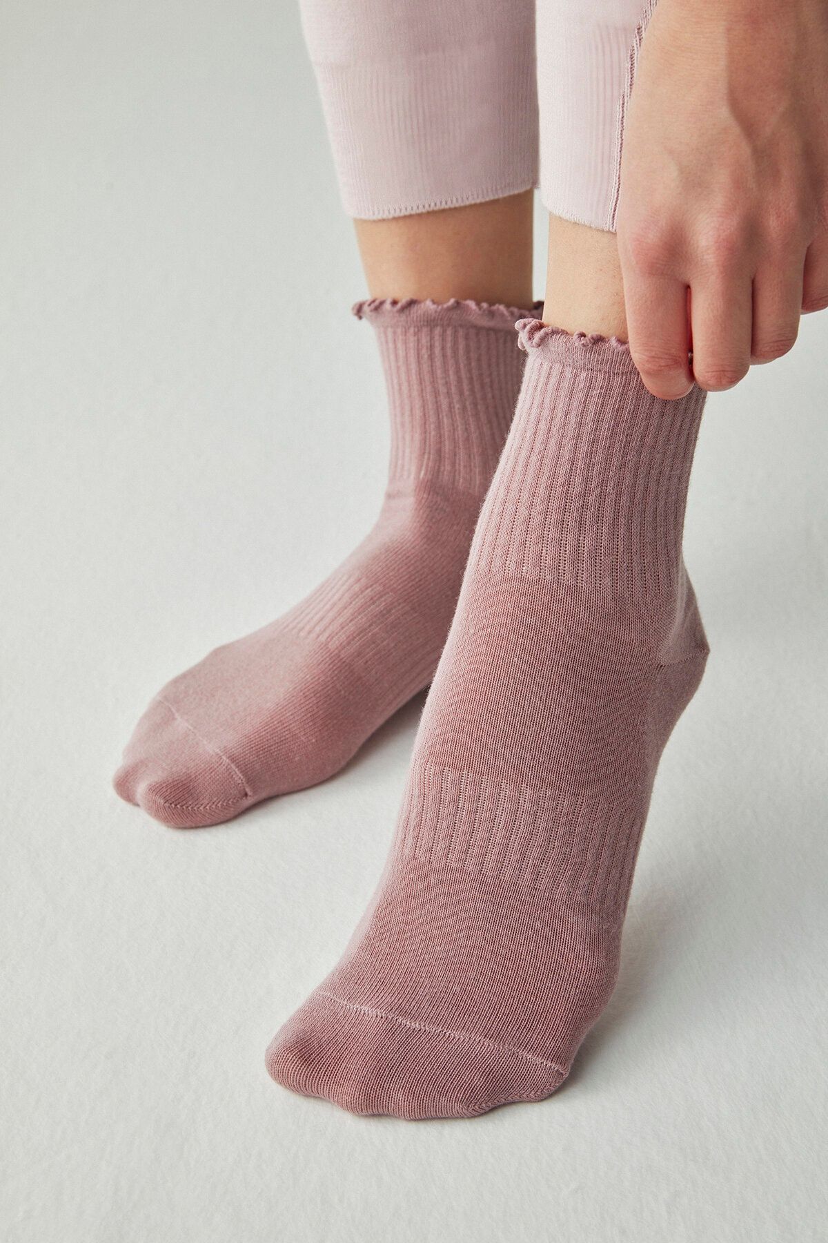 Penti Fırfırlı Soket Çorap