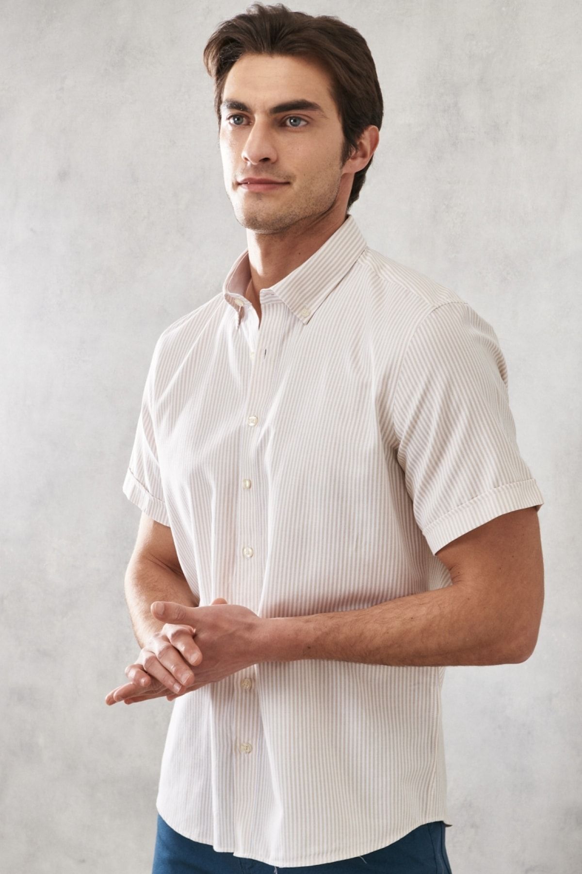 Altınyıldız Classics Erkek Beyaz-bej Slim Fit Dar Kesim Düğmeli Yaka Çizgili Gömlek