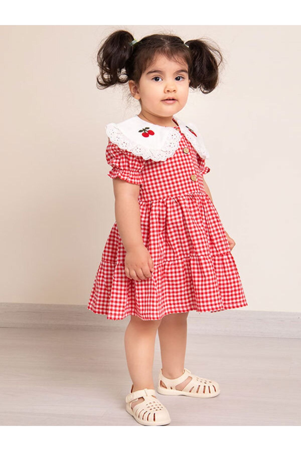Mika Bebek & Çocuk Kiraz Nakışlı Pötikare Kırmızı Beyaz Kız Çocuk Yarım Kol Yazlık Elbise