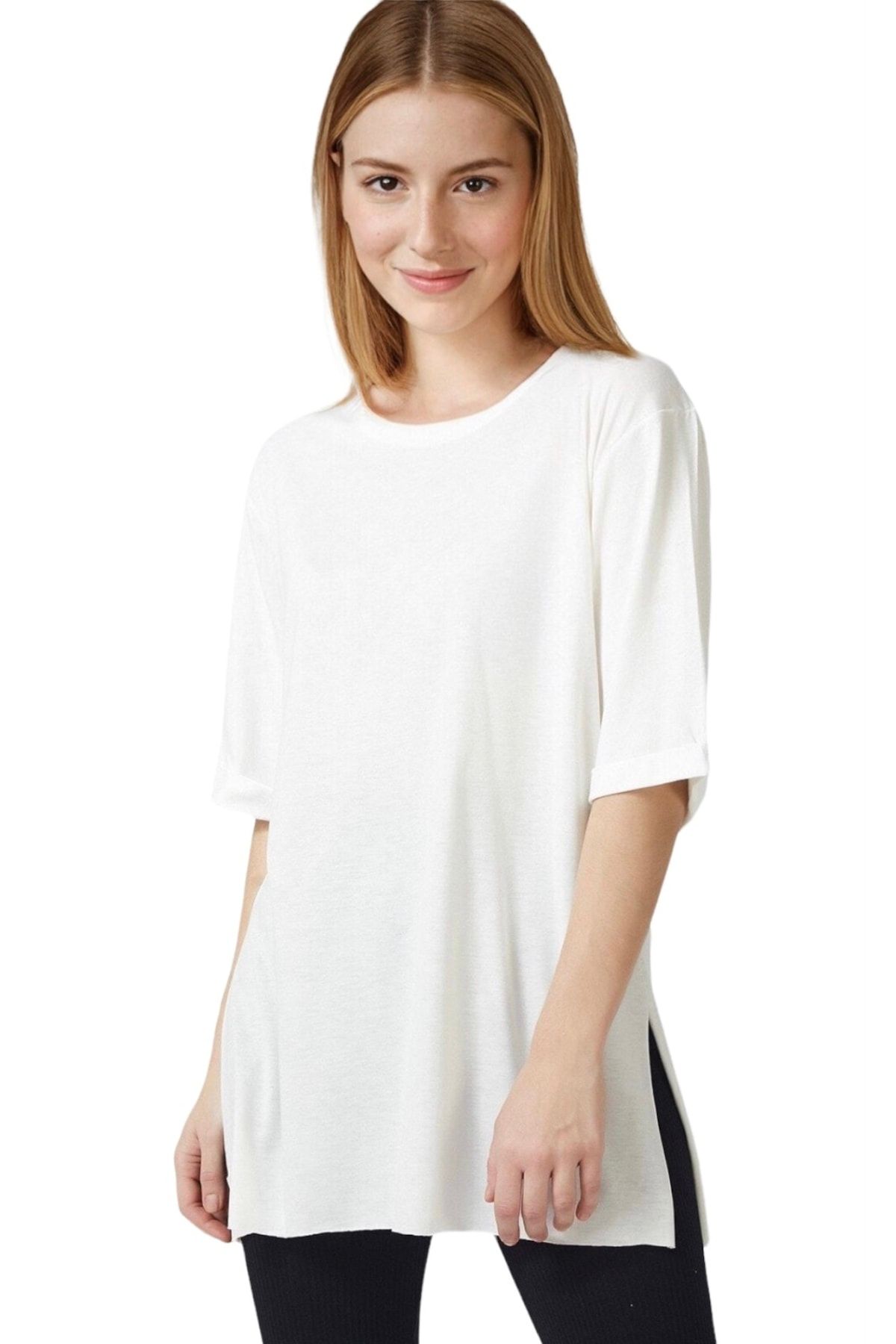 LE CARAMBOLE Kadın Beyaz Yandan Yırtmaçlı Oversize Penye T-shirt