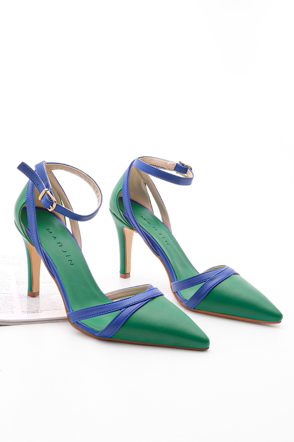 Marjin Kadın Stiletto Sivri Burun Bilekten Bantlı Topuklu Ayakkabı Eliz Yeşil