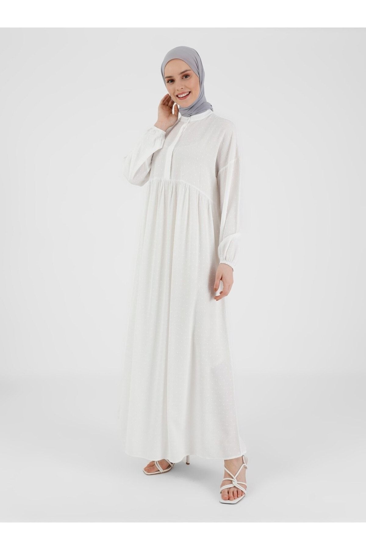 Refka Nopeli Kumaştan Kolları Lastikli Astarsız Salaş Elbise Beyaz Casual