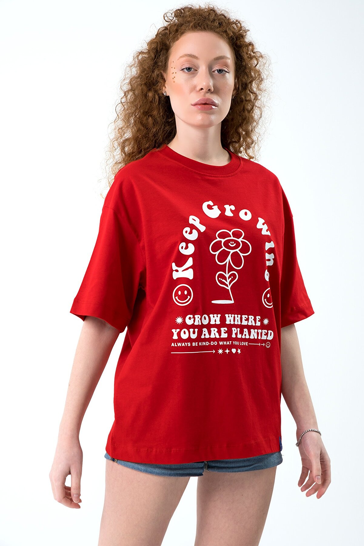 Eazy Co Eazy Kırmızı Keep Growing Unisex Extra Oversize Baskılı Kısa Kollu T-shirt
