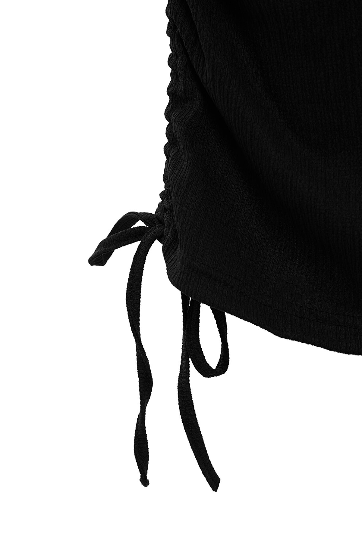 Trendyol Curve Siyah Vücuda Oturan Örme Yanları Büzgü Detaylı Elbise TBBSS22AH0147
