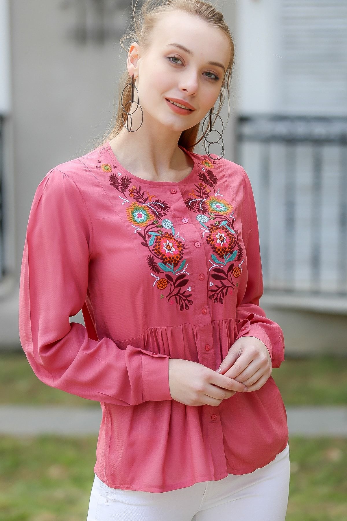 Chiccy Kadın Pembe Bohem Çiçek Nakışlı Düğme Detaylı Bluz M10010200Bl96287