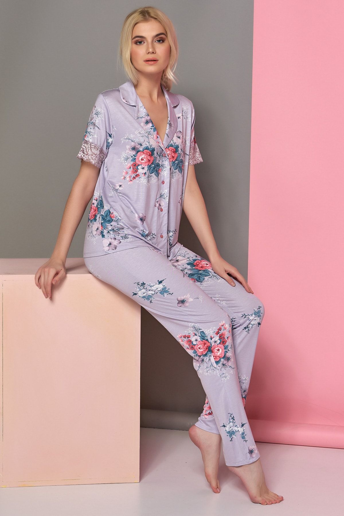 Sevim Kadın Çiçekli Düğmeli Pijama Takım