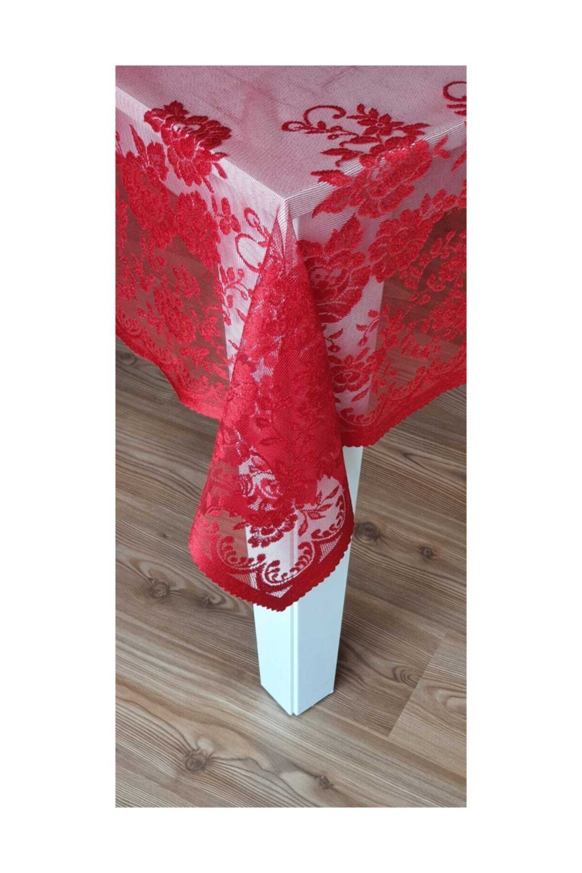 WENESSİ Örme Güllü Desenli Masa Örtüsü 160x160 (kırmızı)