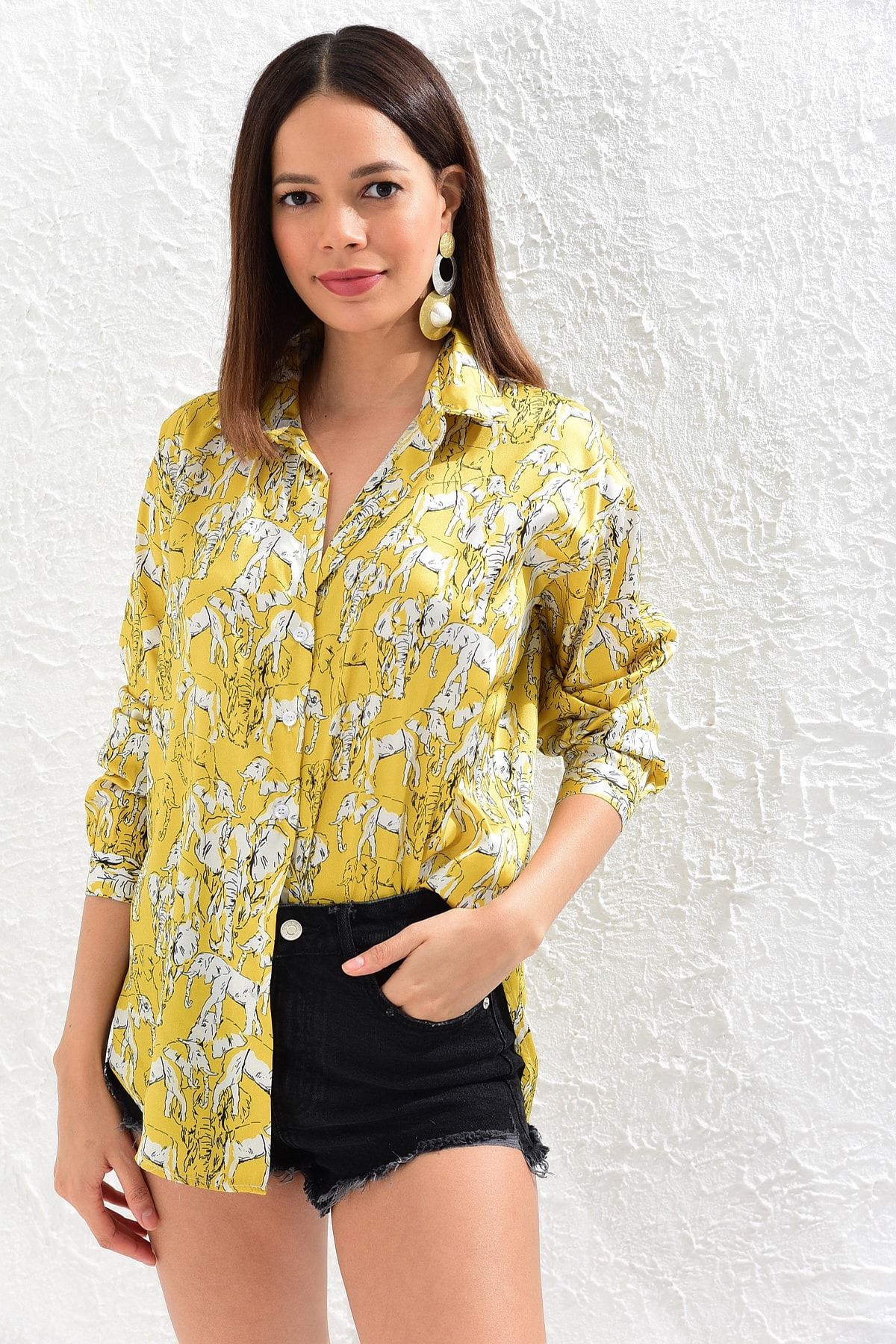 Cool & Sexy Kadın Sarı Fil Baskılı Saten Gömlek TEM24