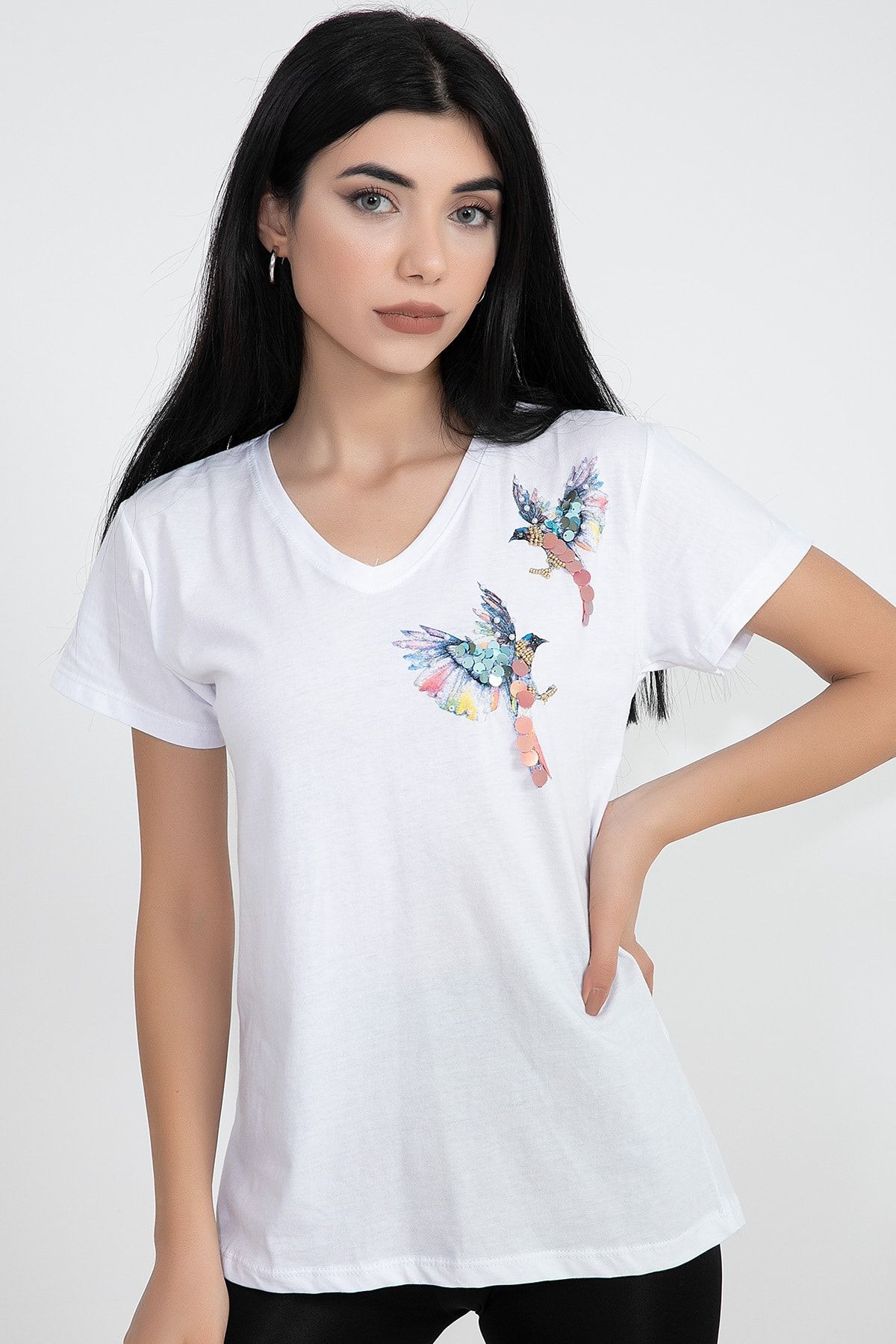 VAPUR TEKSTİL V Yaka Kuş Baskılı Pullu Kadın T-shirt