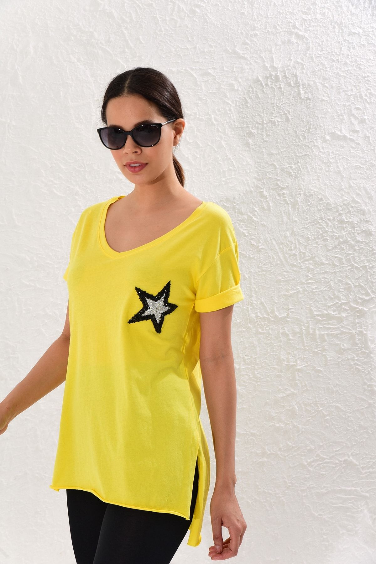 Cool & Sexy Kadın Sarı Yıldızlı Taşlı T-Shirt TD4700