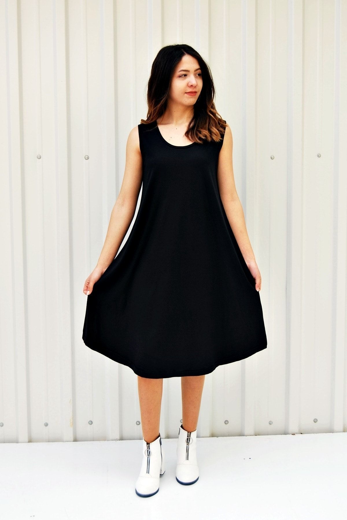 MGS LİFE Kadın Siyah Kolsuz Düz Renk Çan Etek Elbise