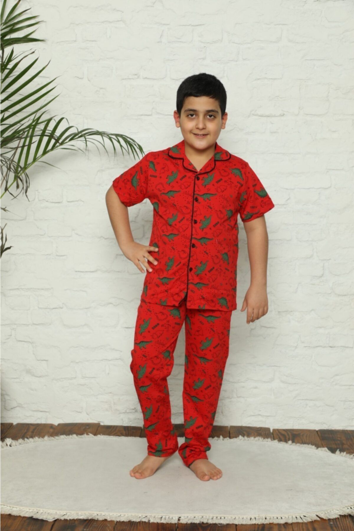 Lolliboomkids Erkek Çocuk Kırmızı Yeşil Renk Dinozor Desenli Pijama Takımı