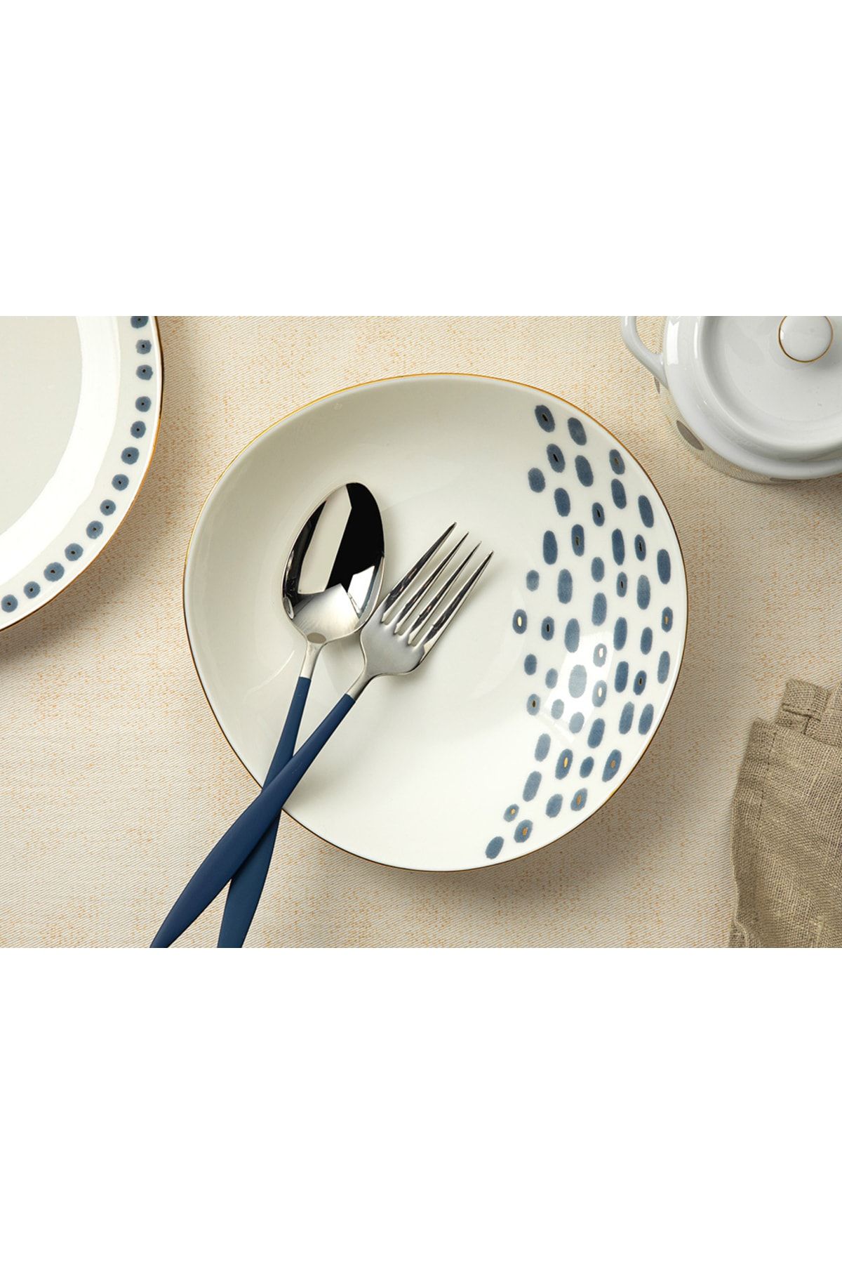 English Home Navy Dots Porselen Pasta Tabağı 20 Cm Mavi-beyaz