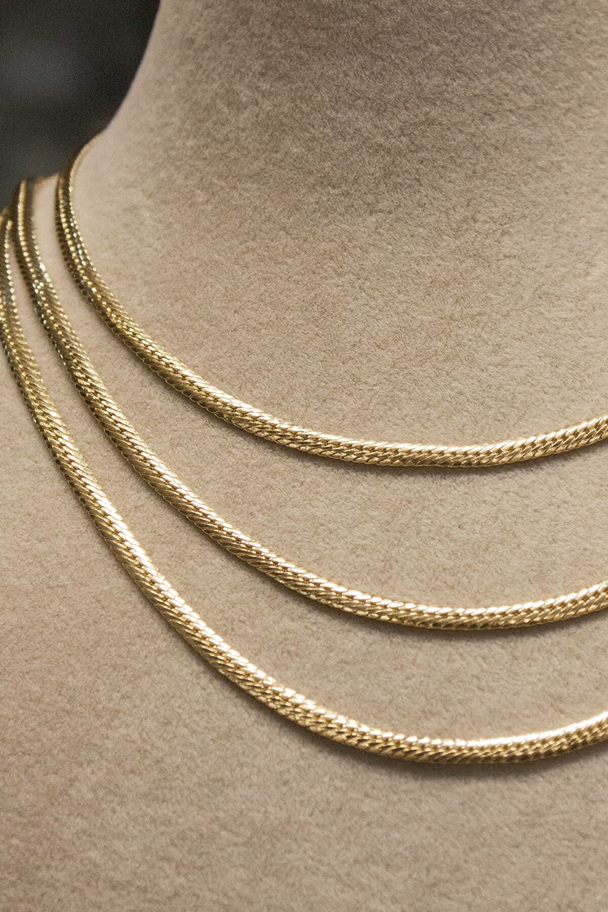 TUBA KUYUMCULUK Altın Italyan Ezme Zincir Kolye Yassı 14 Ayar 2.9mm