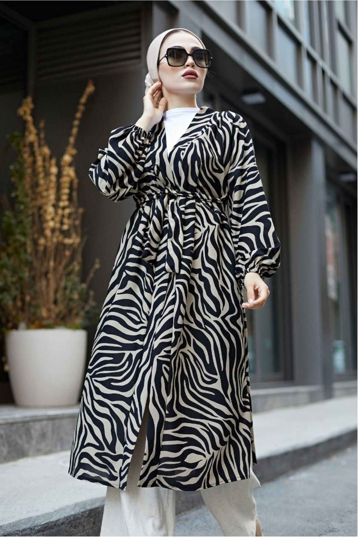 Bestenur Simla Zebra Desen Kuşaklı Salaş Kimono 265 - Vizon