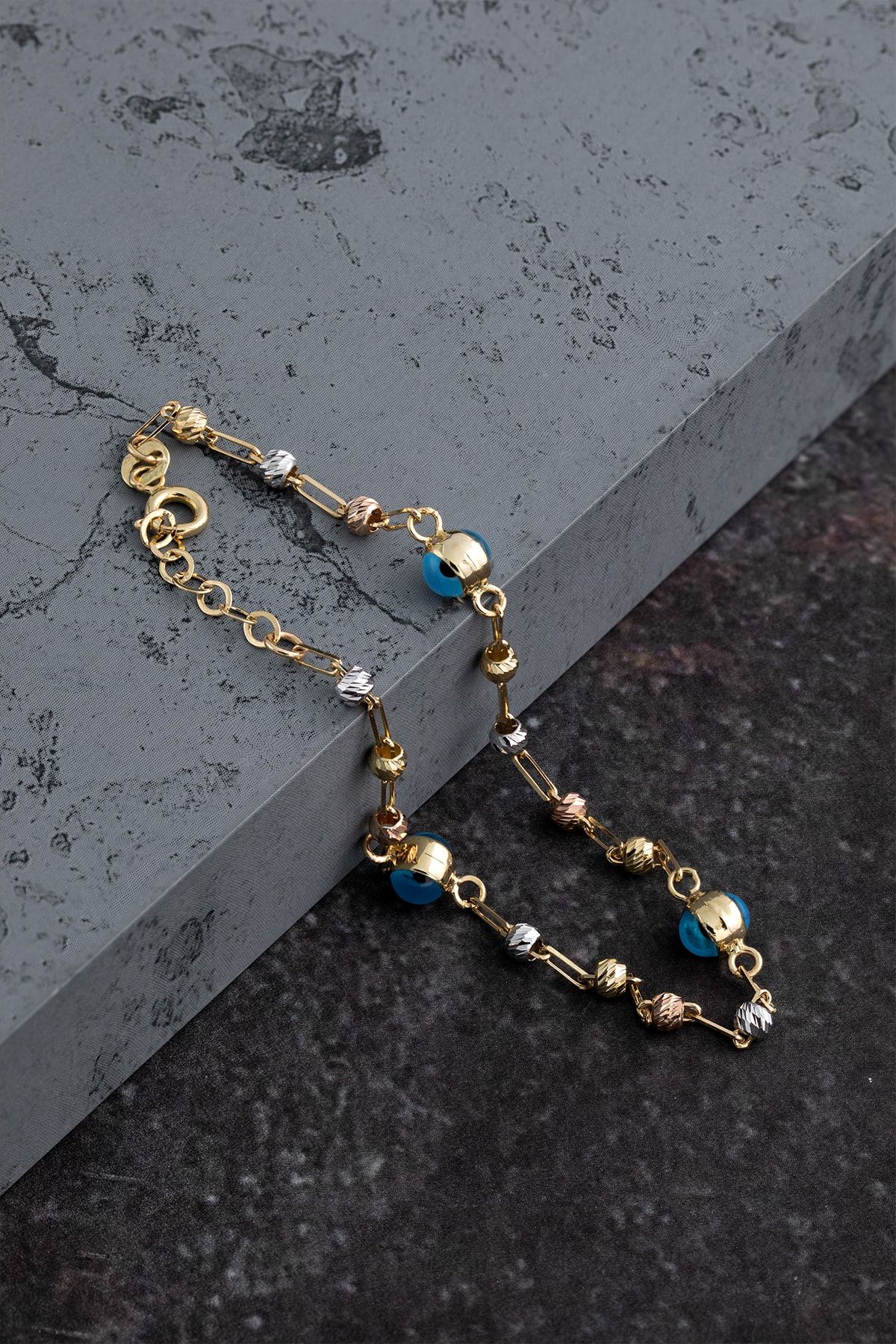 Cenova Jewelry 14 Ayar Altın Üç Renk Toplu Nazar Boncuk Tasarım Ataç Zincirli Bileklik