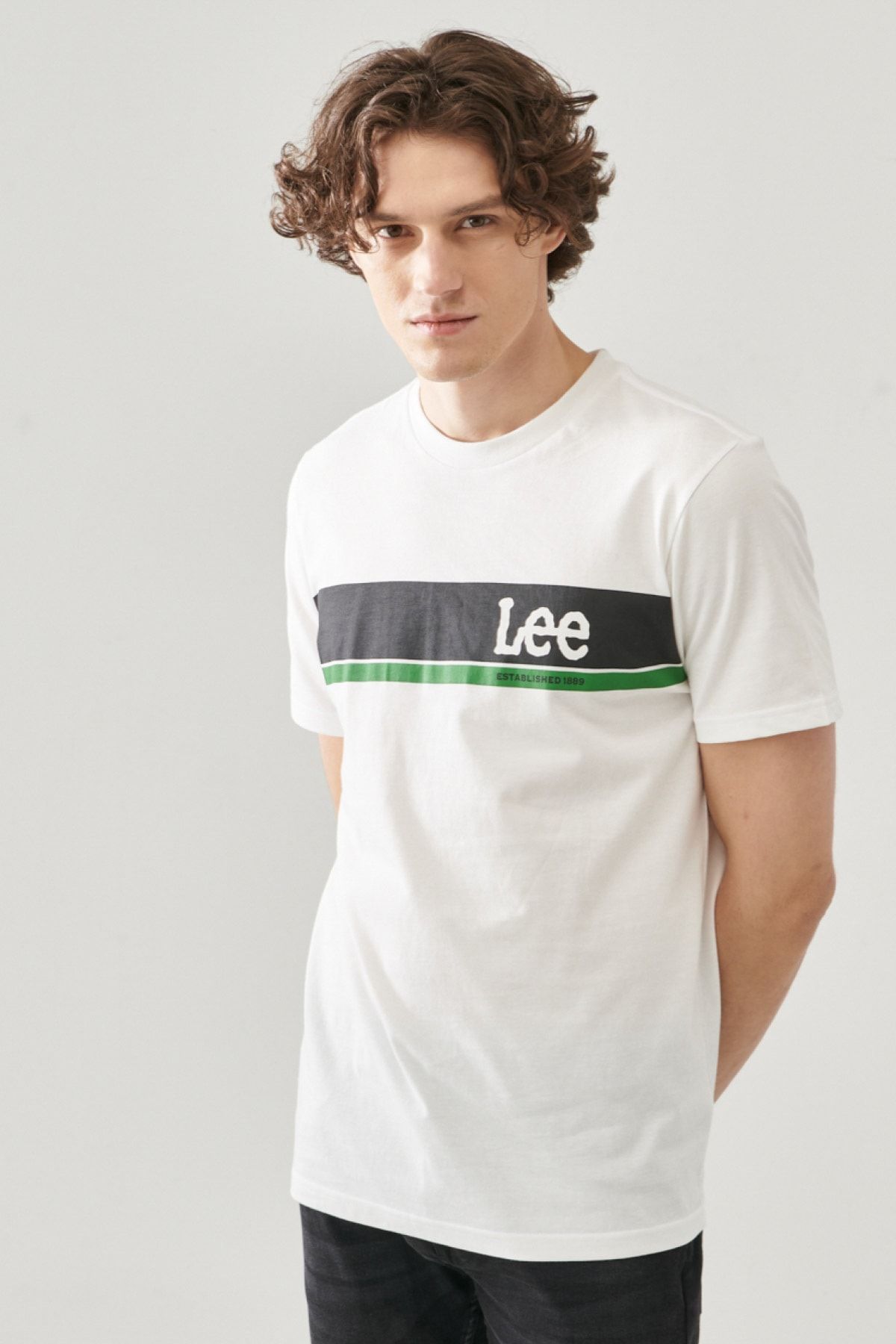 Lee Regular Fit Normal Kesim Sıfır Yaka %100 Pamuk Logolu Tişört