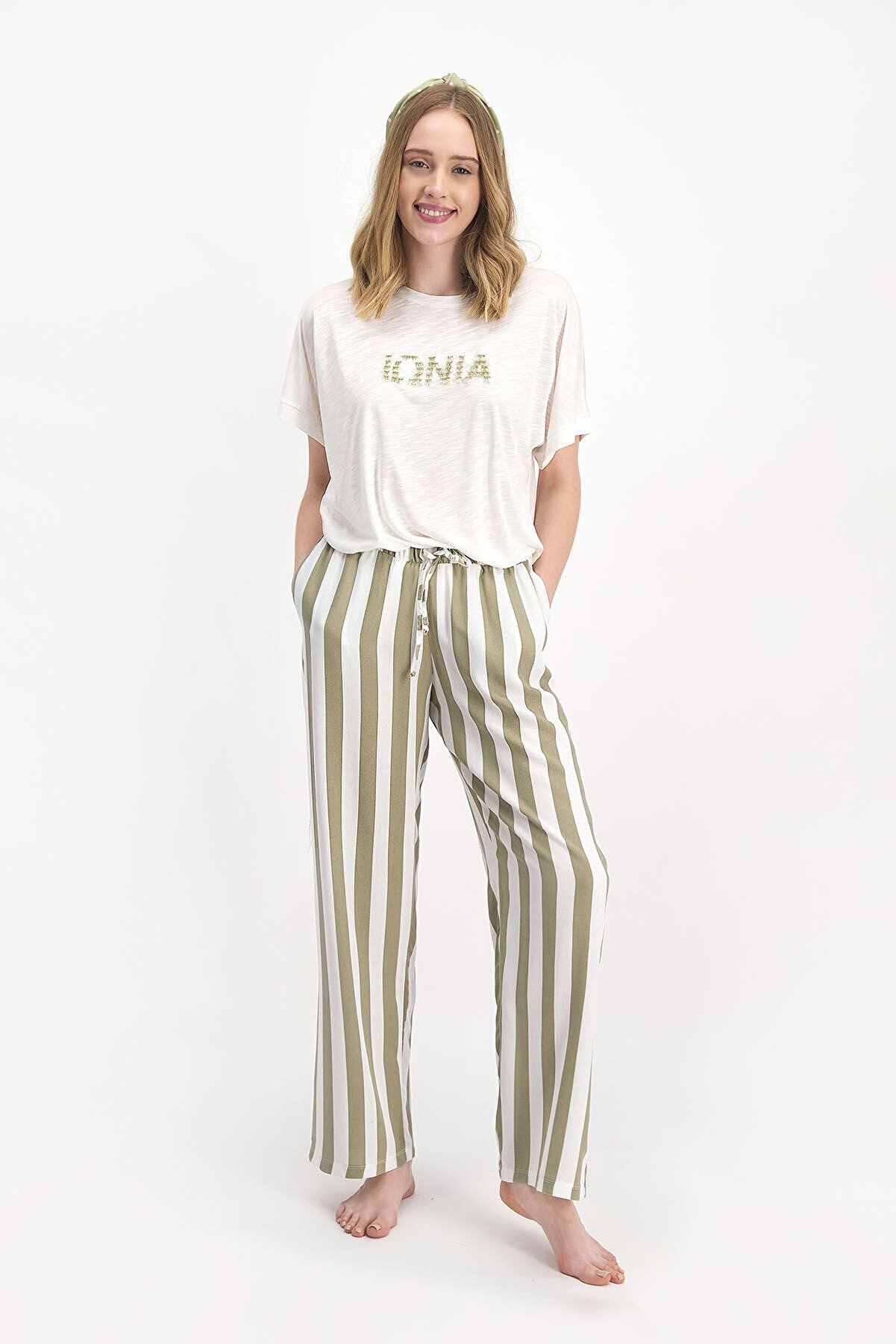 Arnetta Striped Kadın Krem Kısa Kol Pijama Takımı
